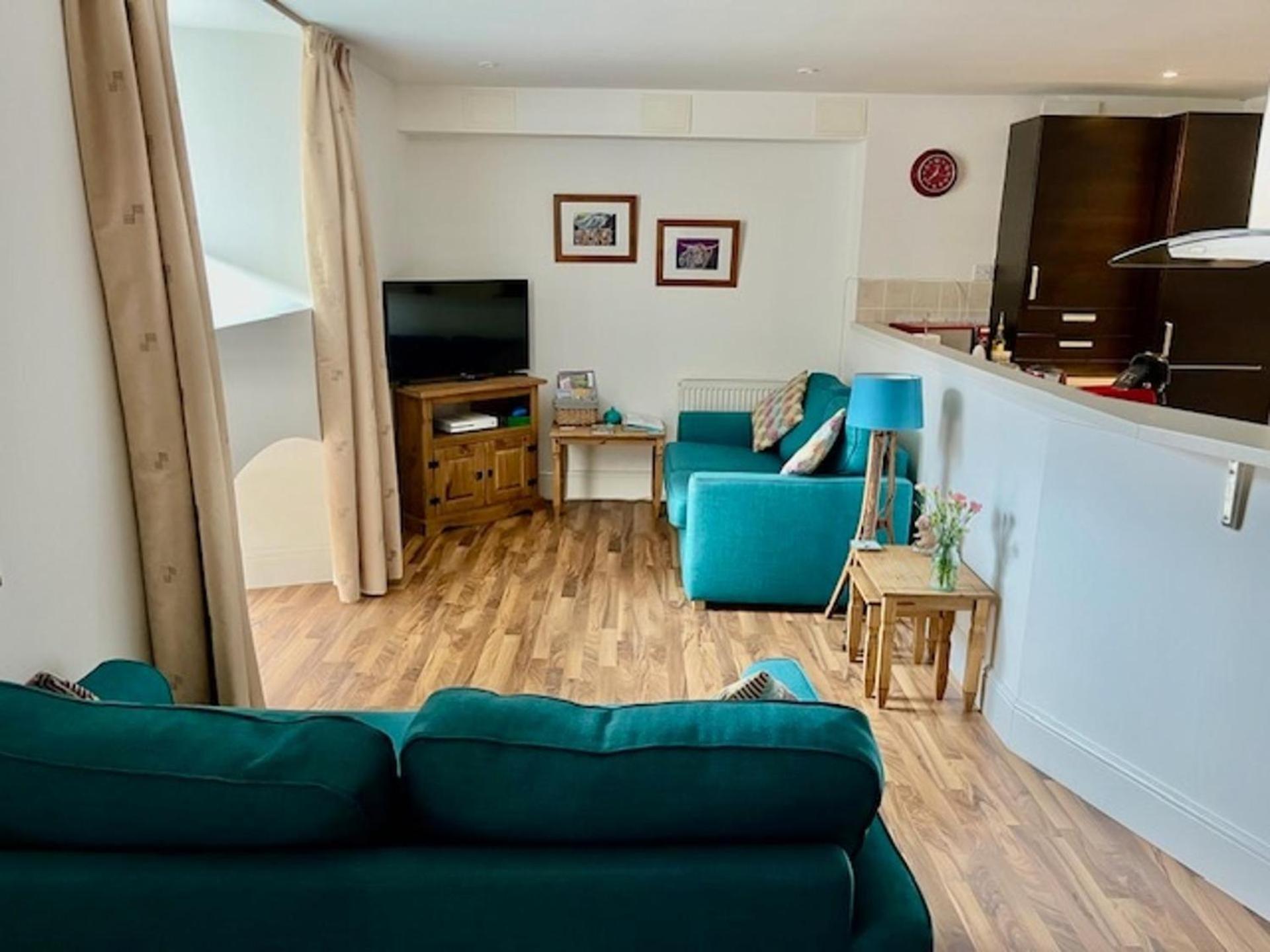 Stunning Spacious Apartment On River Ness Inverness Exterior foto